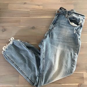 Judy Blue Size 13/31 Slim Fit with Stretch and Raw Edge Jeans